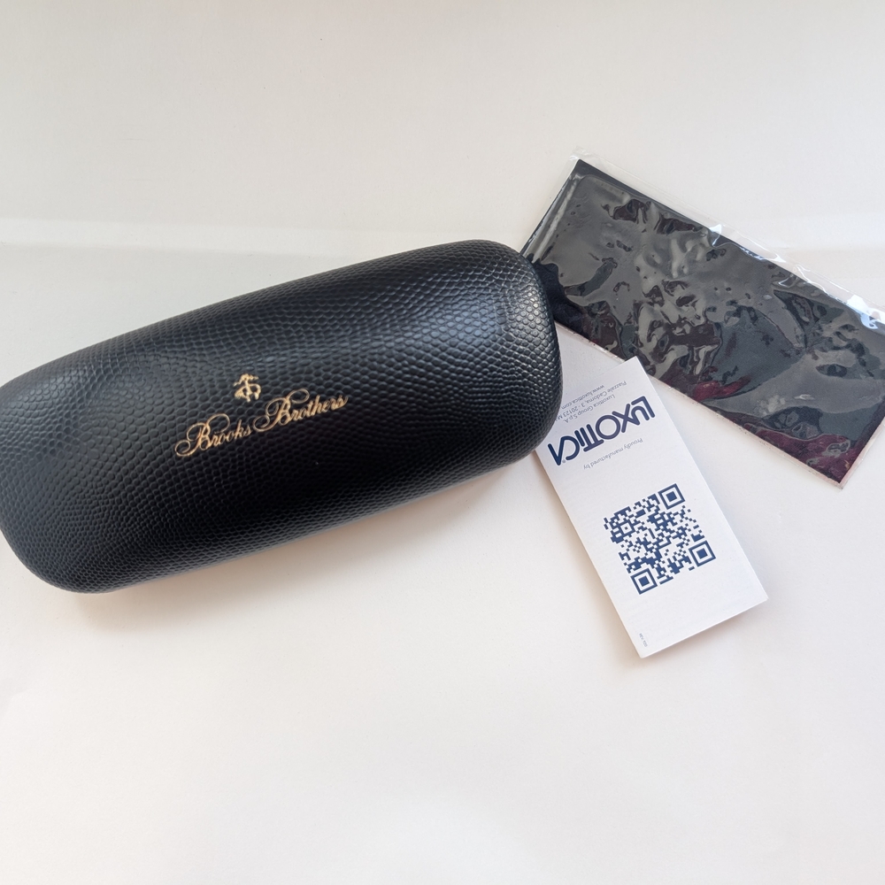 Brooks Brothers Black Textured Eyewear Case
